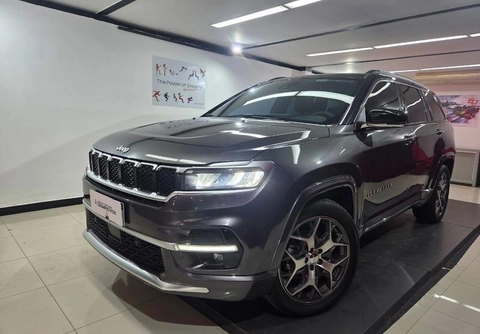Jeep Commander 2023 Cinza — foto 1 de 3