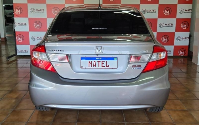 imagem-https://www.socarrao.com.br/sc-vehicle-images-prod/4037856/1791315358515-8490226_9_B_bfcd37f28d.jpeg
