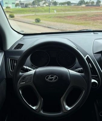 imagem-https://www.socarrao.com.br/sc-vehicle-images-prod/4037881/1790106352091-8497159_12_B_0ad2a78376.jpeg