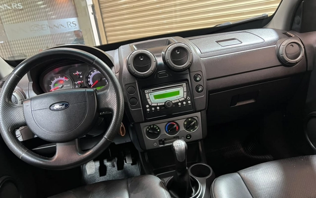 imagem-https://www.socarrao.com.br/sc-vehicle-images-prod/4038039/1790106537637-wDW8pqjx21wWTOu7SRuF5IYFzINxuSl8.jpg