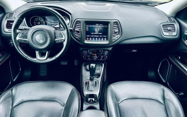 imagem-https://www.socarrao.com.br/sc-vehicle-images-prod/4038073/1790106616914-8493899_11_B_291625bdd1.jpeg