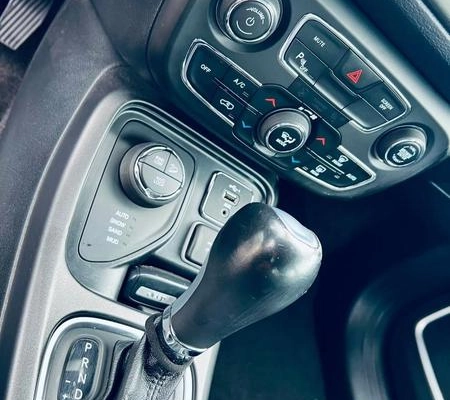 imagem-https://www.socarrao.com.br/sc-vehicle-images-prod/4038073/1790106616918-8493899_3_B_e8f381e276.jpeg