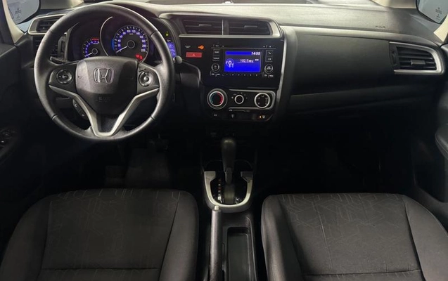 imagem-https://www.socarrao.com.br/sc-vehicle-images-prod/4038207/1791931034755-8454398_11_B_f236e9dd18.jpeg