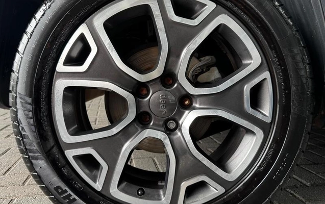 imagem-https://www.socarrao.com.br/sc-vehicle-images-prod/4038366/1790107222357-8487058_5_B_07288a68db.jpeg