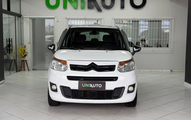 imagem-https://www.socarrao.com.br/sc-vehicle-images-prod/4038453/1790107336069-003_3a6129003047a71592a542028a3d20c3.jpg