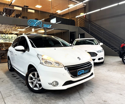 Peugeot 208 2016 Branco — foto 1 de 3