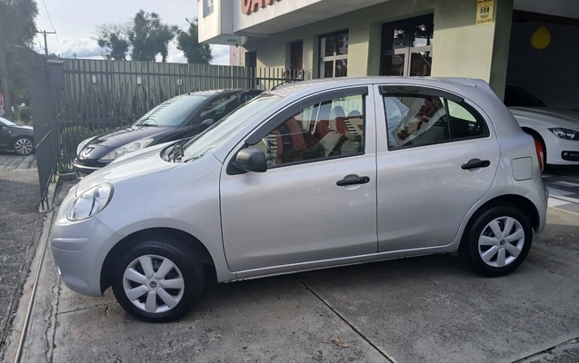 imagem-https://www.socarrao.com.br/sc-vehicle-images-prod/4038536/1790107425167-MTc5MDEwNzE0MDY1MjUzODk3MDgwNzM2Njk1ODU5OTkuanBn.jpg