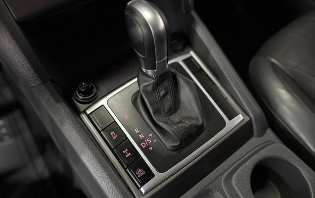 imagem-https://www.socarrao.com.br/sc-vehicle-images-prod/4038537/1790171011429-8497923_2_B_82a40eebd5.jpeg