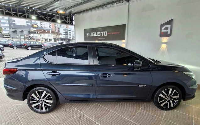 imagem-https://www.socarrao.com.br/sc-vehicle-images-prod/4038580/1790107498281-78e9bff51be14717b1f241b7fdfbbf17_1790107361186.jpg