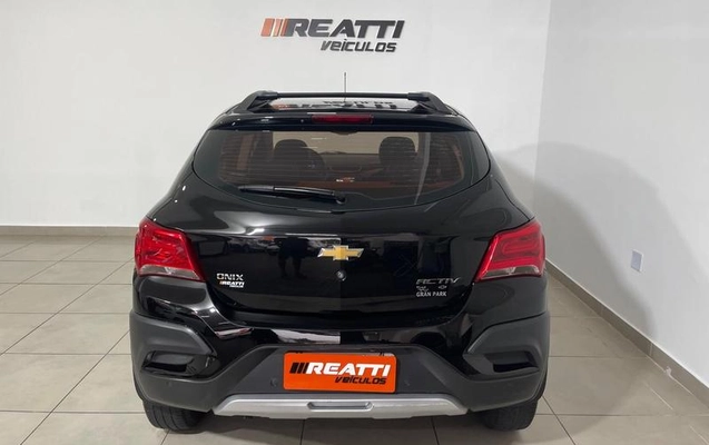 imagem-https://www.socarrao.com.br/sc-vehicle-images-prod/4038623/1790621596649-8498198_13_B_5c069a7622.jpeg