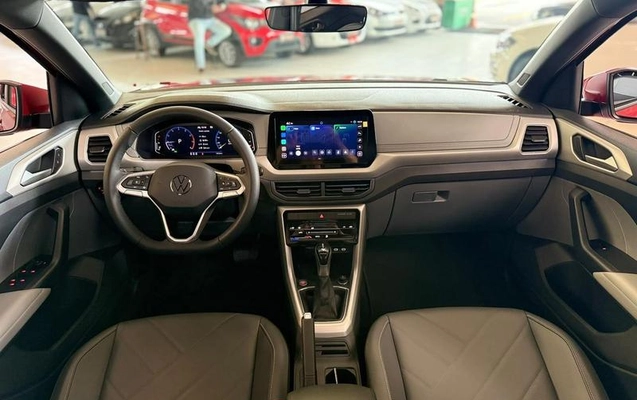 imagem-https://www.socarrao.com.br/sc-vehicle-images-prod/4038689/1790866112345-8500363_12_B_1f9891a09e.jpeg