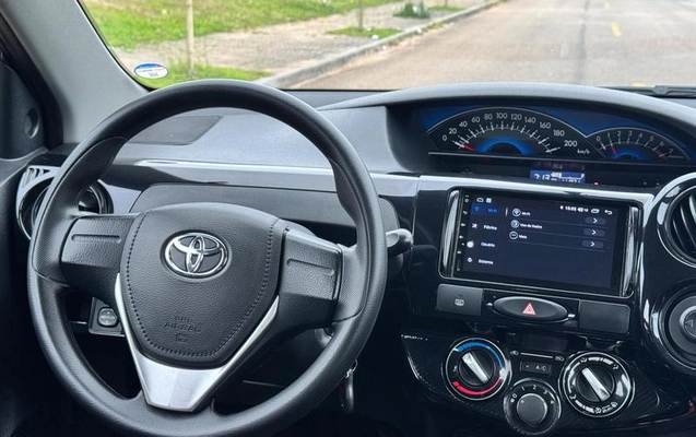 imagem-https://www.socarrao.com.br/sc-vehicle-images-prod/4038788/1790108117569-8467269_9_B_dd8fca75c2.jpeg