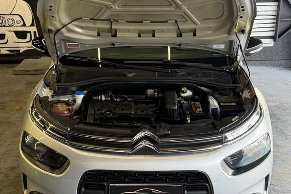 imagem-https://www.socarrao.com.br/sc-vehicle-images-prod/4038970/1790110860526-8481309_10_B_47b27335f0.jpeg