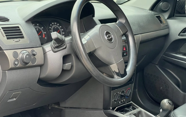 imagem-https://www.socarrao.com.br/sc-vehicle-images-prod/4039089/1790108951873-V2hhdHNBcHAgSW1hZ2UgMjAyNi0wOS0yMiBhdCAxNS4zNC40OCAoMikuanBlZw.jpeg