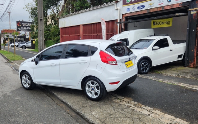 imagem-https://www.socarrao.com.br/sc-vehicle-images-prod/4039144/1790169771425-MjAyNjA5MjNfMDk0NjAzLmpwZw.jpg