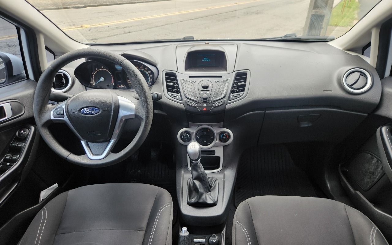 imagem-https://www.socarrao.com.br/sc-vehicle-images-prod/4039144/1790169772003-MjAyNjA5MjNfMDk0NzM1LmpwZw.jpg