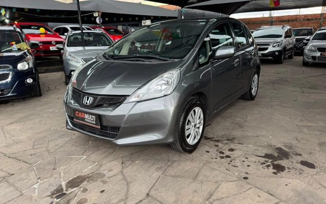 imagem-https://www.socarrao.com.br/sc-vehicle-images-prod/4039146/1790109041376-V2hhdHNBcHAgSW1hZ2UgMjAyNi0wOS0yMiBhdCAxNy4yNi41NSAoMikuanBlZw.jpeg