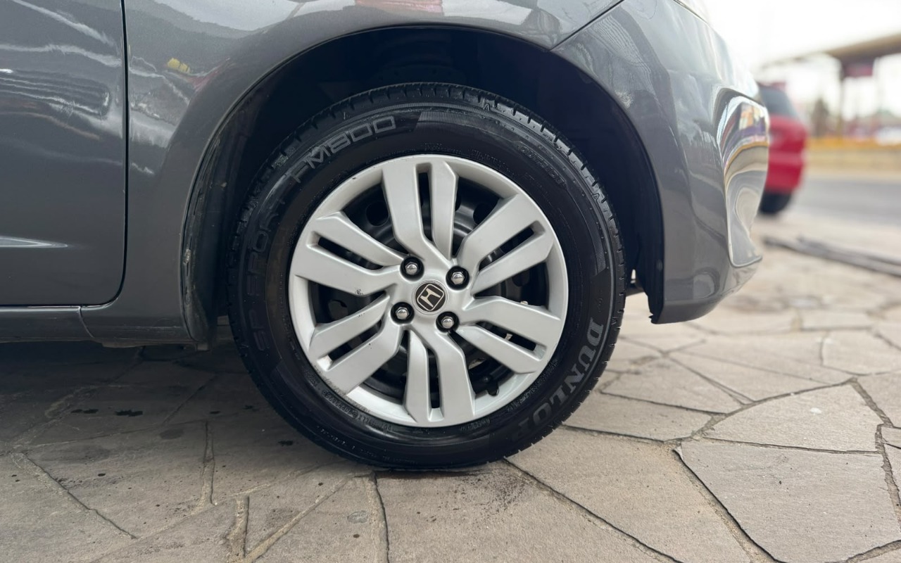 imagem-https://www.socarrao.com.br/sc-vehicle-images-prod/4039146/1790109041985-V2hhdHNBcHAgSW1hZ2UgMjAyNi0wOS0yMiBhdCAxNy4yNi41NyAoMSkuanBlZw.jpeg