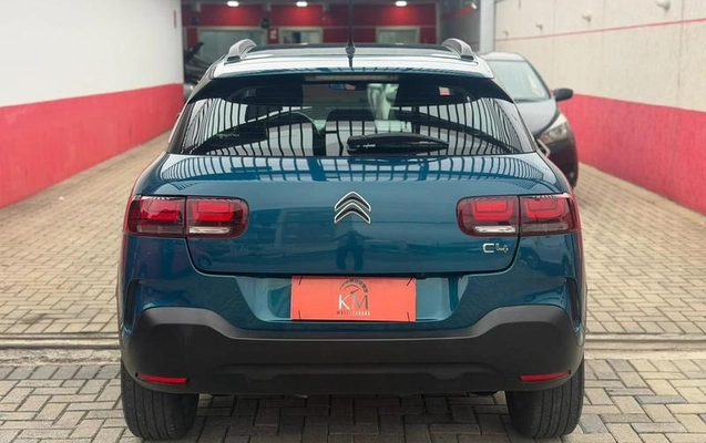 imagem-https://www.socarrao.com.br/sc-vehicle-images-prod/4039168/1790110090437-8489140_13_B_70bc608935.jpeg