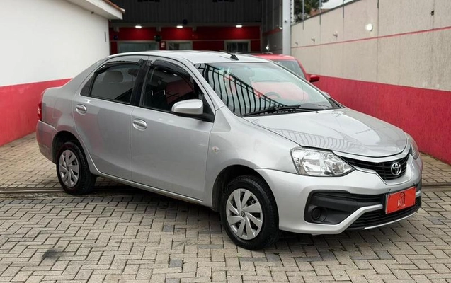 imagem-https://www.socarrao.com.br/sc-vehicle-images-prod/4039176/1790110111494-8475840_14_B_4322610988.jpeg