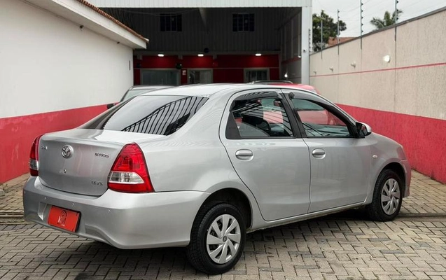 imagem-https://www.socarrao.com.br/sc-vehicle-images-prod/4039176/1790110111496-8475840_11_B_aedfd7e9b1.jpeg