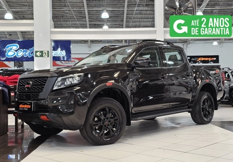 Nissan Frontier 2023 Preto — foto 1 de 3