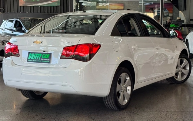 imagem-https://www.socarrao.com.br/sc-vehicle-images-prod/4039254/1790109251353-11_104250.jpg
