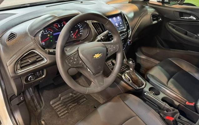 imagem-https://www.socarrao.com.br/sc-vehicle-images-prod/4039285/1790109265151-8503003_19_B_94d4489335.jpeg
