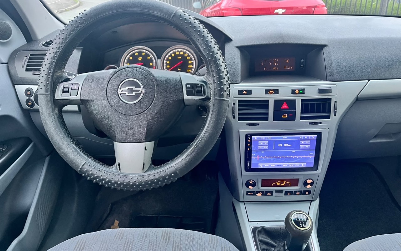 imagem-https://www.socarrao.com.br/sc-vehicle-images-prod/4039306/1790109296143-YzVhODI4NTUtMjVmOS00NDBhLTliNDQtN2FkMzc2ZDEwMjUzLmpwZWc.jpeg