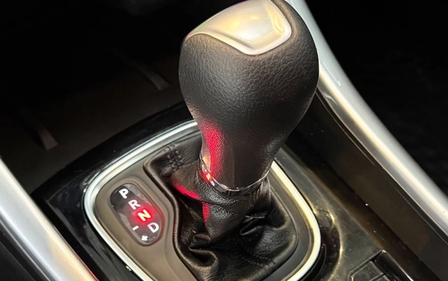 imagem-https://www.socarrao.com.br/sc-vehicle-images-prod/4039441/1790109434913-13_034855.jpg