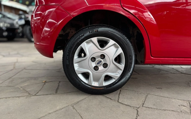 imagem-https://www.socarrao.com.br/sc-vehicle-images-prod/4039465/1790109457021-V2hhdHNBcHAgSW1hZ2UgMjAyNi0wOS0yMiBhdCAxNy4zMy4wMCAoMykuanBlZw.jpeg
