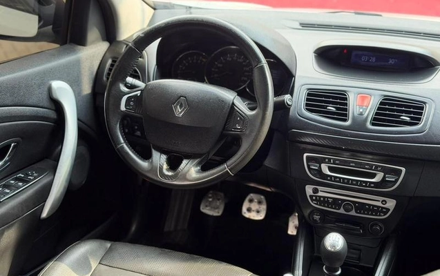 imagem-https://www.socarrao.com.br/sc-vehicle-images-prod/4039529/1790109513308-8498818_7_B_562d5df788.jpeg