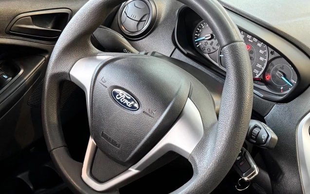 imagem-https://www.socarrao.com.br/sc-vehicle-images-prod/4039579/1790109660409-12_054927.jpg