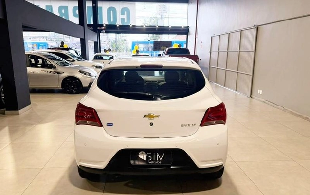 imagem-https://www.socarrao.com.br/sc-vehicle-images-prod/4039611/1790109766247-8474367_1_B_c264614fd5.jpeg