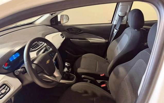 imagem-https://www.socarrao.com.br/sc-vehicle-images-prod/4039611/1790109766258-8474367_13_B_726bfacd46.jpeg
