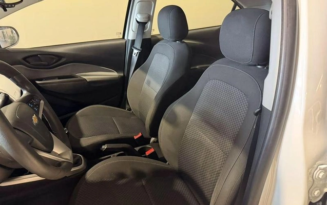 imagem-https://www.socarrao.com.br/sc-vehicle-images-prod/4039611/1790109766266-8474367_8_B_65961ae0b2.jpeg