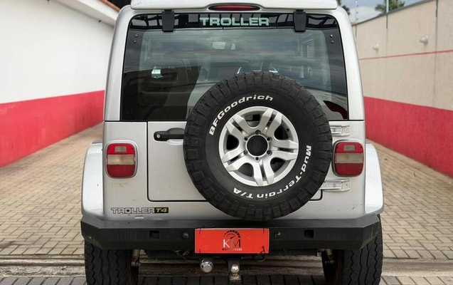 imagem-https://www.socarrao.com.br/sc-vehicle-images-prod/4039754/1790110018046-8498840_13_B_9d9c5f9c77.jpeg