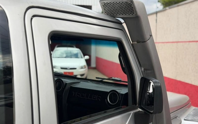 imagem-https://www.socarrao.com.br/sc-vehicle-images-prod/4039754/1790110018057-8498840_7_B_ad4d46c5aa.jpeg