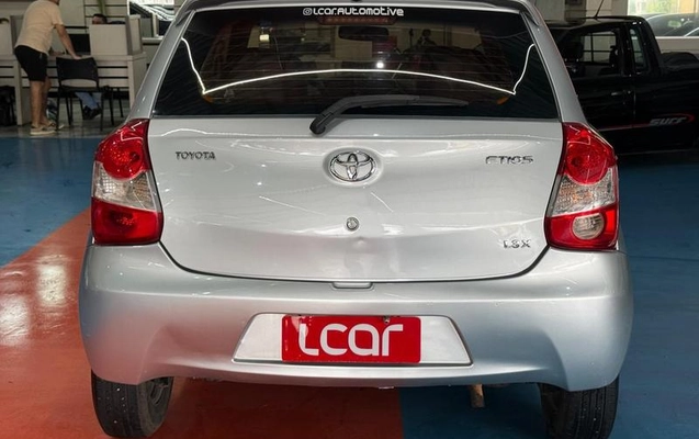 imagem-https://www.socarrao.com.br/sc-vehicle-images-prod/4039885/1790110177596-8500978_7_B_c3c1607d32.jpeg
