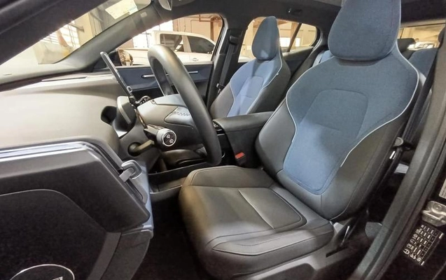 imagem-https://www.socarrao.com.br/sc-vehicle-images-prod/4039900/1790110261118-8492753_15_B_2251973686.jpeg