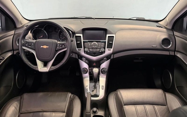 imagem-https://www.socarrao.com.br/sc-vehicle-images-prod/4039937/1790110392668-8482409_13_B_f2e50ec1ce.jpeg