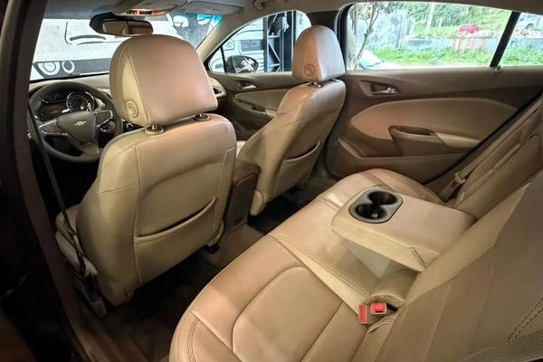 imagem-https://www.socarrao.com.br/sc-vehicle-images-prod/4039955/1790110867566-8494201_10_B_a642a0f25e.jpeg