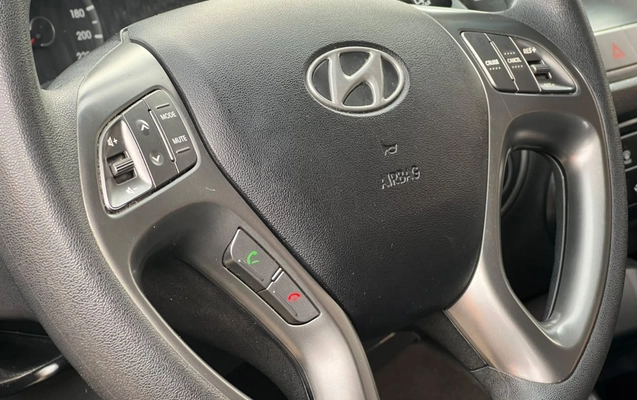 imagem-https://www.socarrao.com.br/sc-vehicle-images-prod/4039962/1790110561226-V2hhdHNBcHAgSW1hZ2UgMjAyNi0wOS0yMiBhdCAxNy4xMC4yMiAoMikuanBlZw.jpeg