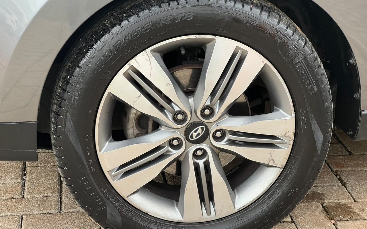 imagem-https://www.socarrao.com.br/sc-vehicle-images-prod/4039962/1790110562704-V2hhdHNBcHAgSW1hZ2UgMjAyNi0wOS0yMiBhdCAxNy4xMC4yMyAoMykuanBlZw.jpeg