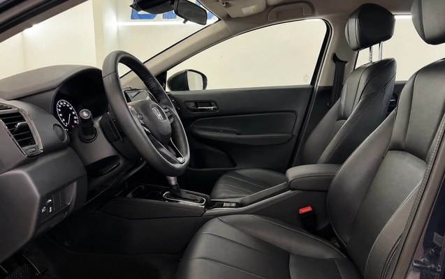 imagem-https://www.socarrao.com.br/sc-vehicle-images-prod/4040000/1790110708980-9_012508.jpg