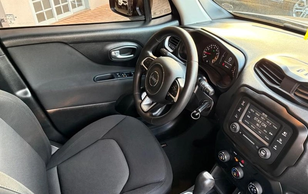 imagem-https://www.socarrao.com.br/sc-vehicle-images-prod/4040076/1790112035448-8428601_6_B_3b22f1ebf9.jpeg