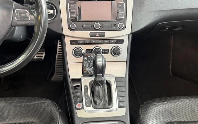 imagem-https://www.socarrao.com.br/sc-vehicle-images-prod/4040163/1790198197264-8503211_13_B_9842cc471a.jpeg
