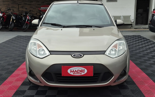 imagem-https://www.socarrao.com.br/sc-vehicle-images-prod/4040328/1790111520438-003_8a6f00343694a20d7dab5bfd257e6592.jpg