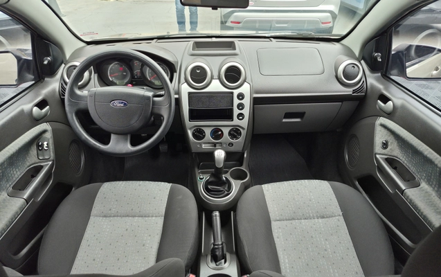 imagem-https://www.socarrao.com.br/sc-vehicle-images-prod/4040328/1790111520451-003_e40606b2810bb1747494cd36470ec8f4.jpg