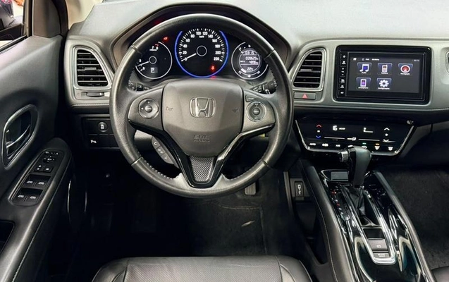imagem-https://www.socarrao.com.br/sc-vehicle-images-prod/4040375/1790111629287-8446745_13_B_0dcb0a8a04.jpeg